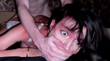 Essa puta sofre muito no sexo selvagem com aquele macho branquelo comedor