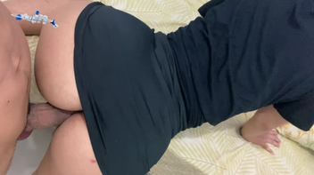 Brasileira essa putona de corpo perfeito se abrindo toda arreganhada de quatro