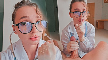 Dotado pelado com sua enfermeira gostosa no sexo oral com ejaculada