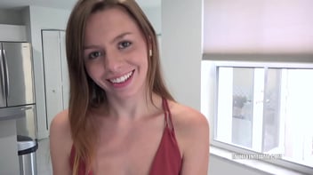 Puta deliciosa novinha metendo pau na boca e buceta rosada