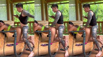 Piranha morena gostosa da bunda grande transando com namorado na varanda