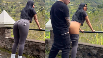 Jovem casal faz foda em público e gozam muito na aventura