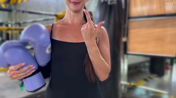 Pica na bucetuda cavala da ninfeta fitness com tesão