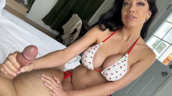 Pica na boca e bucetão daquela peituda deliciosa