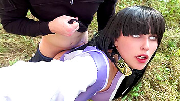 Sexo ao ar livre com a chupeteira devassa de fantasia