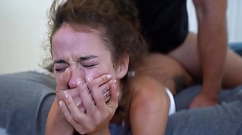 Pirocada com tesão na novinha linda sexy cheia de gozadas