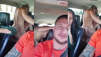 Uber filmando casal fodendo no carro