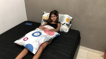 Morena fogosa amadora dando ao garoto fodedor